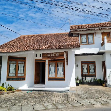 Brb Guesthouse Banyuwangi  Exterior photo